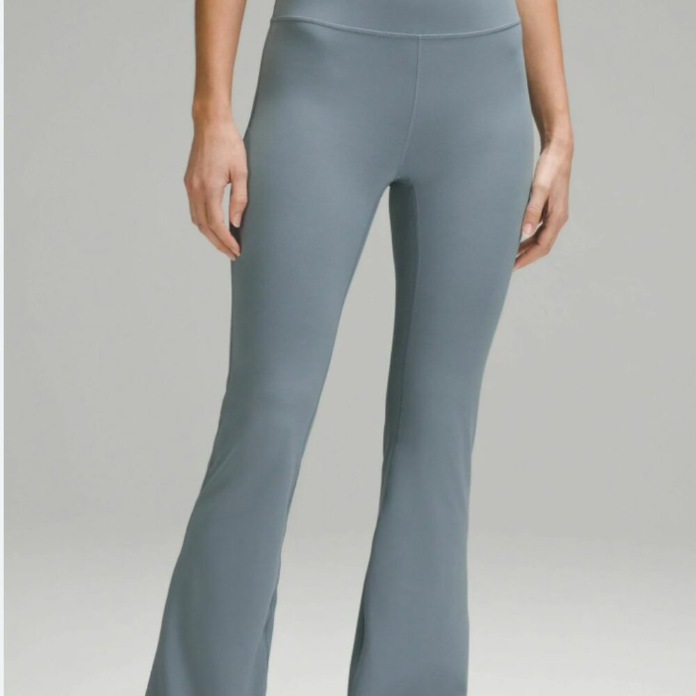 Lululemon Groove Super-High-Rise Flared Pant Nulu *Regular Belgian Blue - Size 4